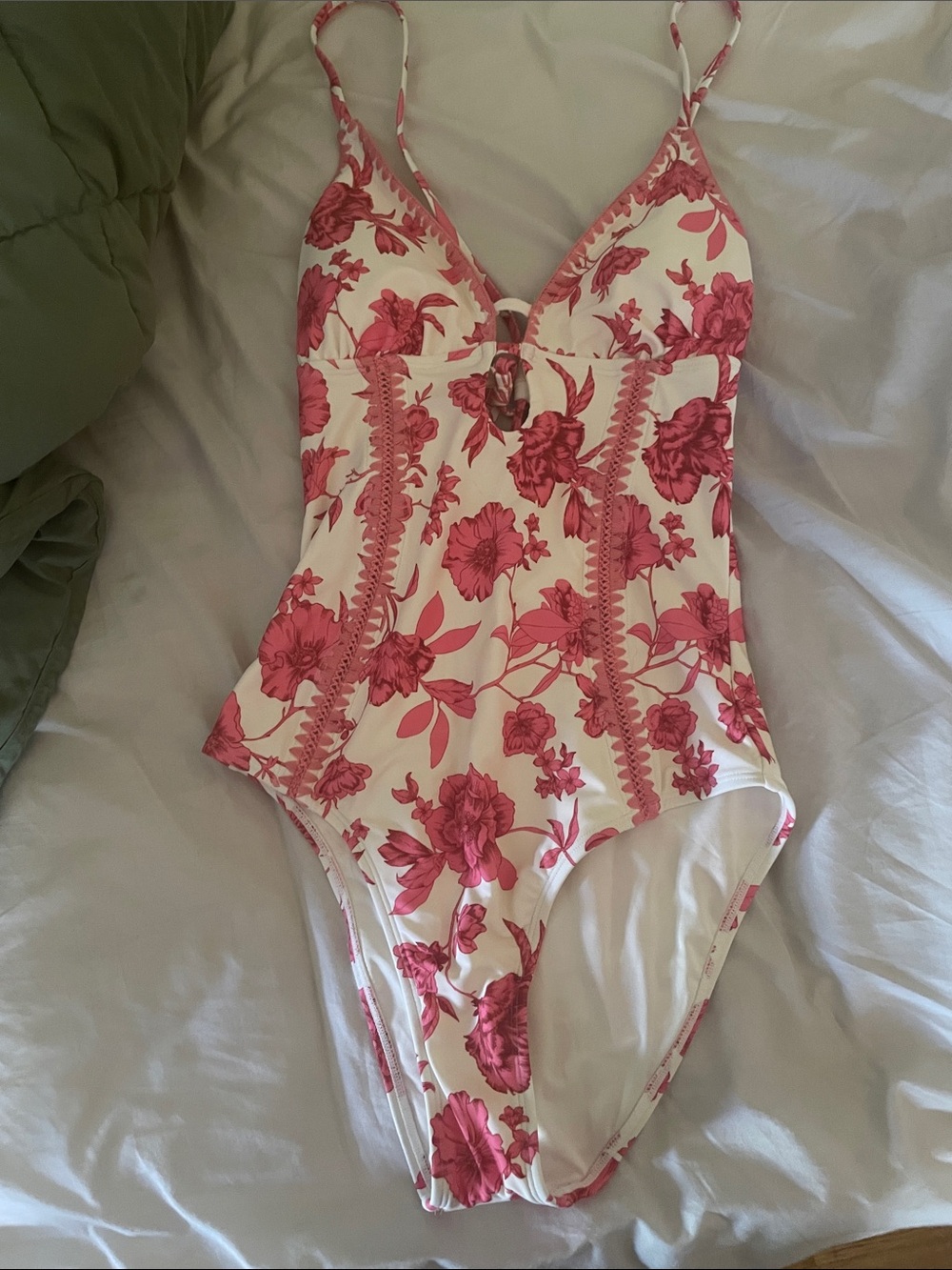Cupshe Pink Floral One-Piece Swimsuit on White